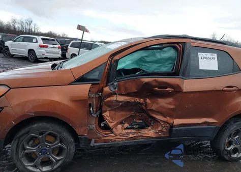 2018 Ford Ecosport Ses z USA, uszkodzony, nr VIN MAJ6P1CL6JC237406